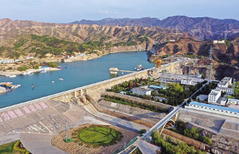 我与黄河文化地标|黄河岸边巍峨耸立的水电丰碑：刘家峡水电枢纽工程