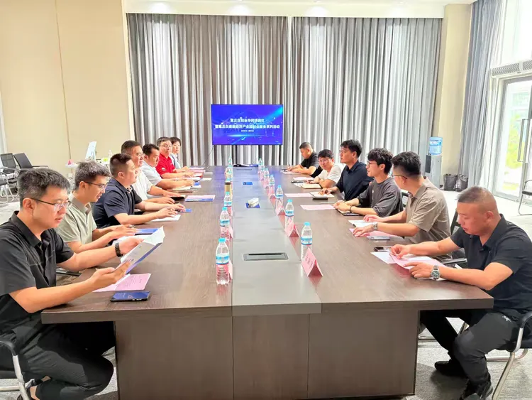 济南市章丘区人社局举办“创业导师进园区”专场活动