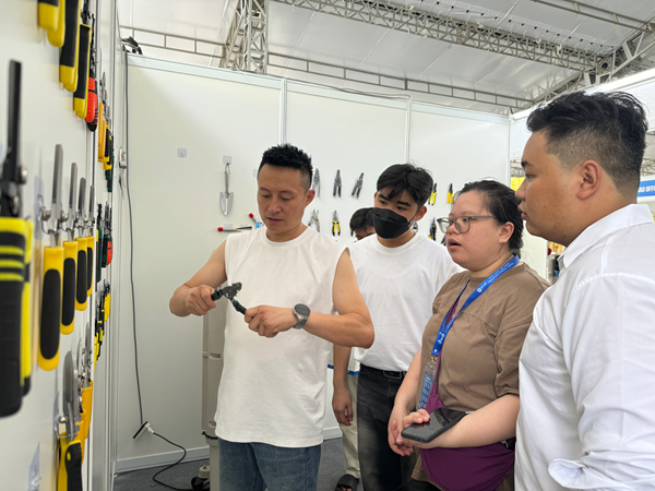 Linyi goods at Vietnam expo boost Sino-Viet trade ties