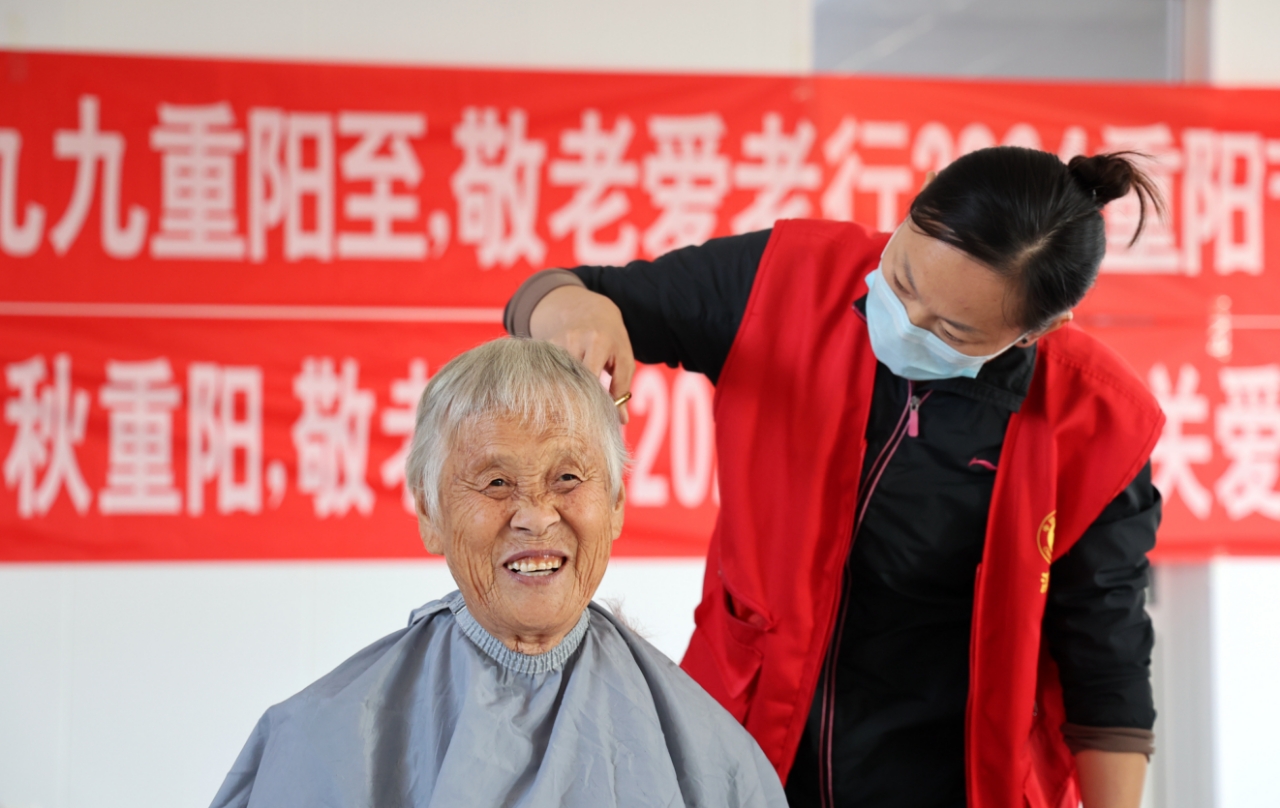 滨城区秦皇台乡：让老人在“家门口”幸福养老