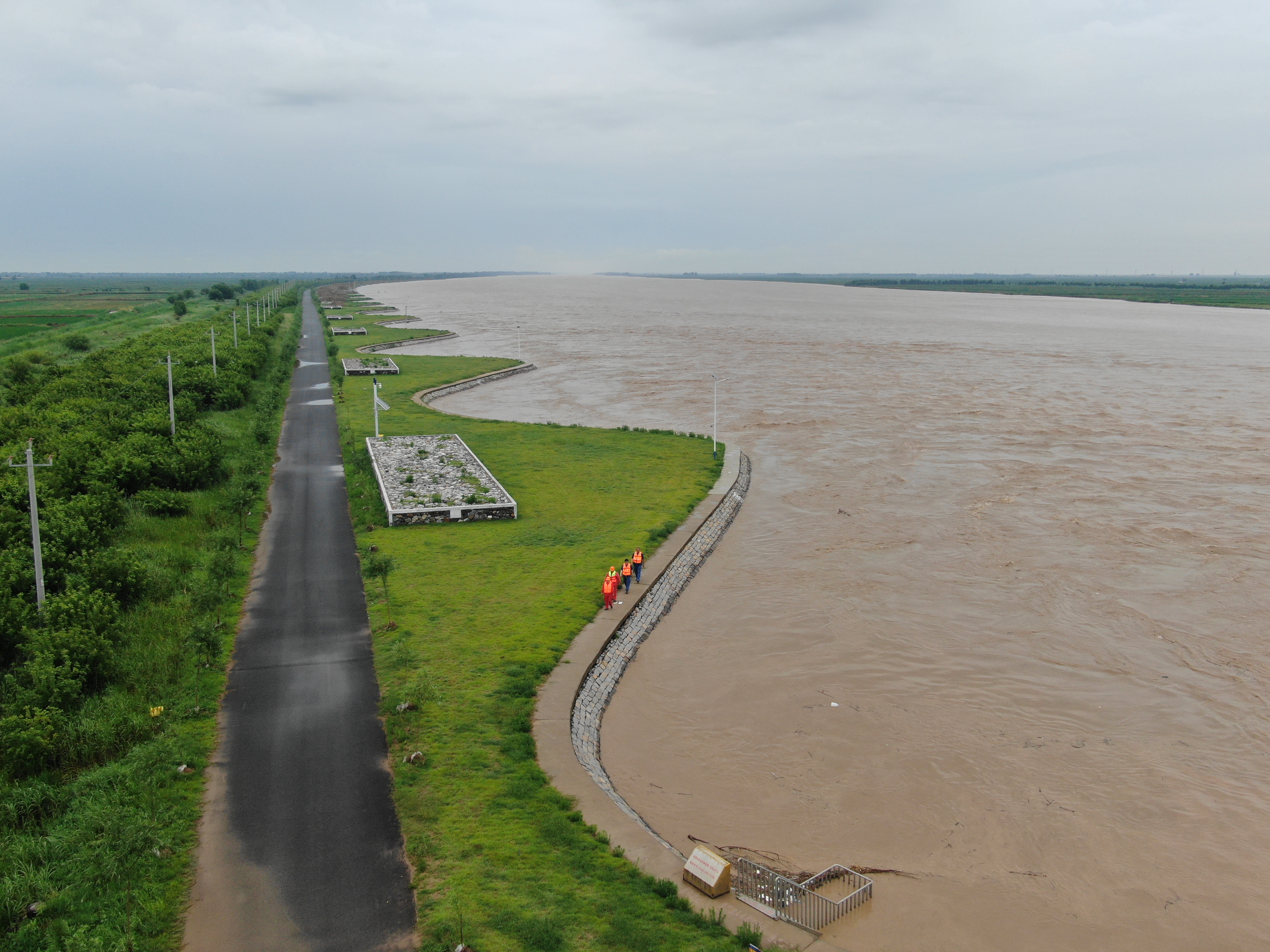 河企联防，共筑安澜|河口河务局与孤岛采油厂共同成立防汛抢险队