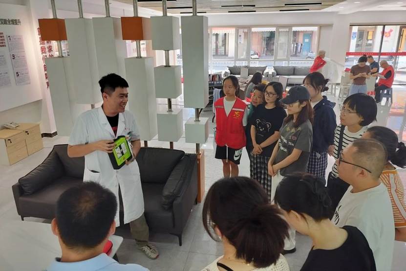 迎三伏 送健康，淄博市中西医结合医院杏林驿站走进迎春苑社区