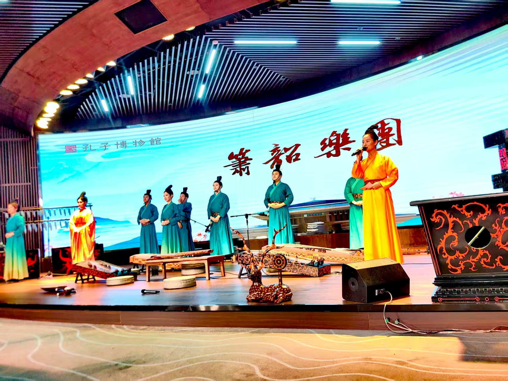再现钟磬齐鸣气象，孔子博物馆重建千年雅音体系，观众如痴如醉