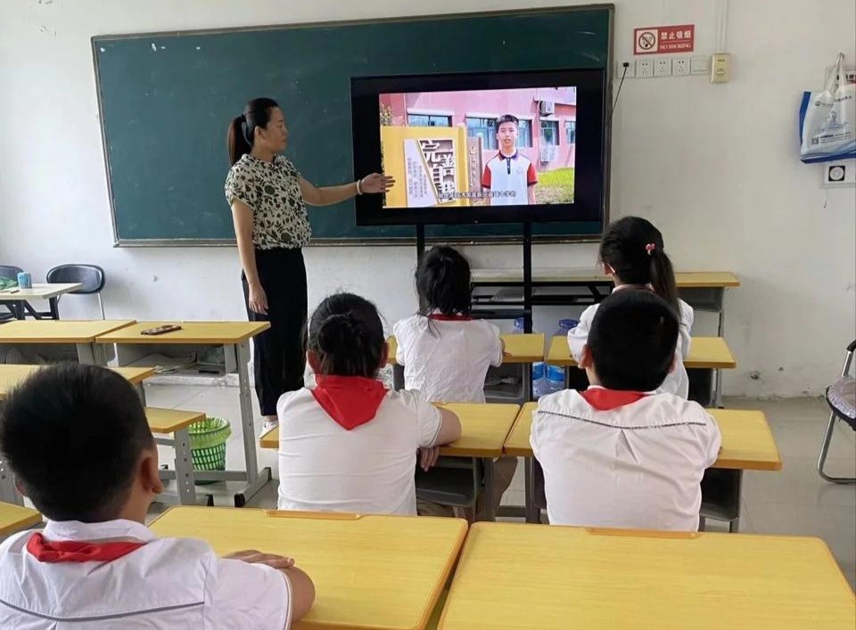 筑牢暑期安全防线！济南高新区稼轩小学开展防溺水安全学习活动