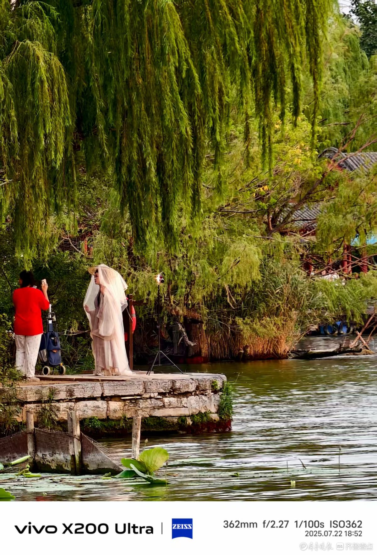 大明湖画中游，我在记录
