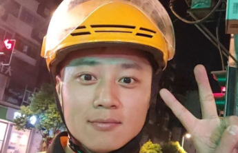 公职人员下班后送外卖，没啥不好的