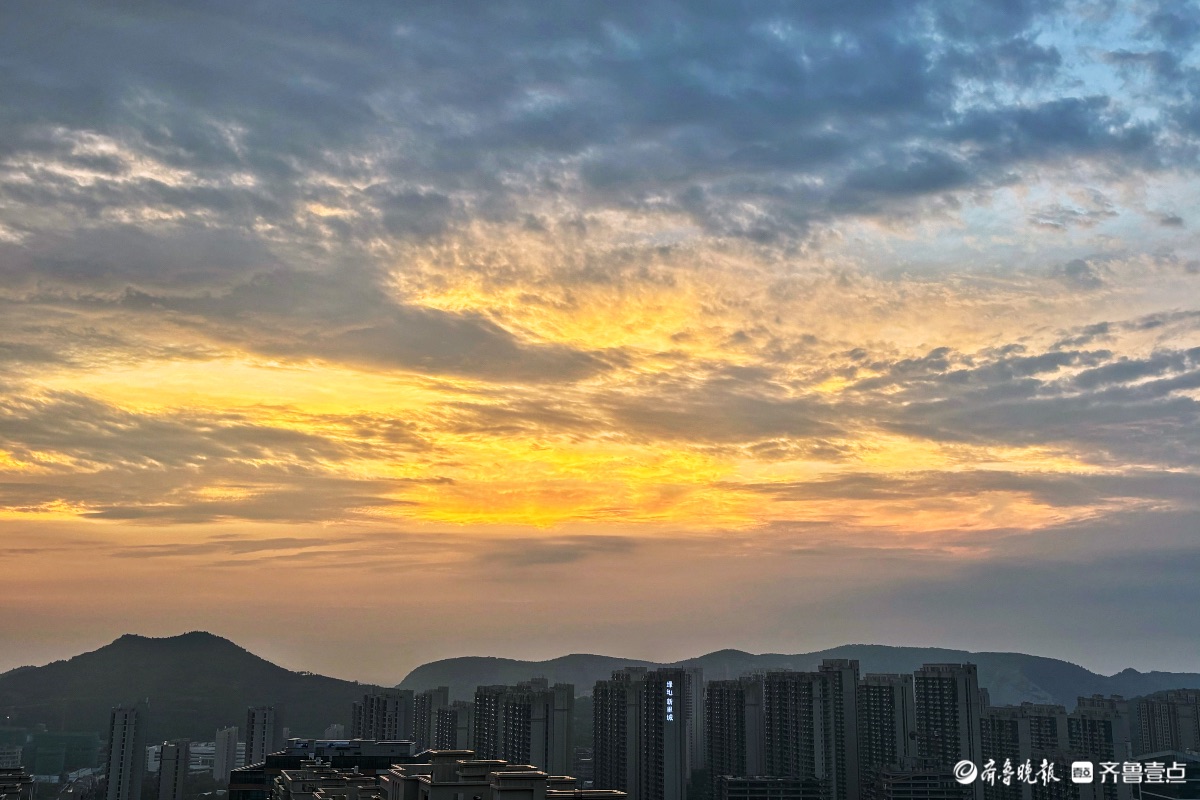 雨后浪漫！济南南城傍晚现绝美彩虹与晚霞