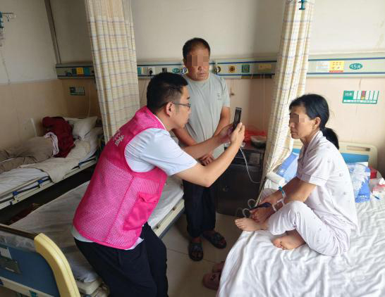 山东移动东营分公司：温情服务暖人心 排忧解难办实事