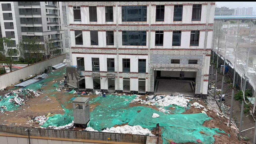 果然视频|开发商卖房隐瞒不利因素，“垃圾站”让业主闹心