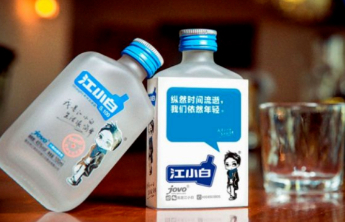 白酒公司集体降度，靠“小甜水”找增量