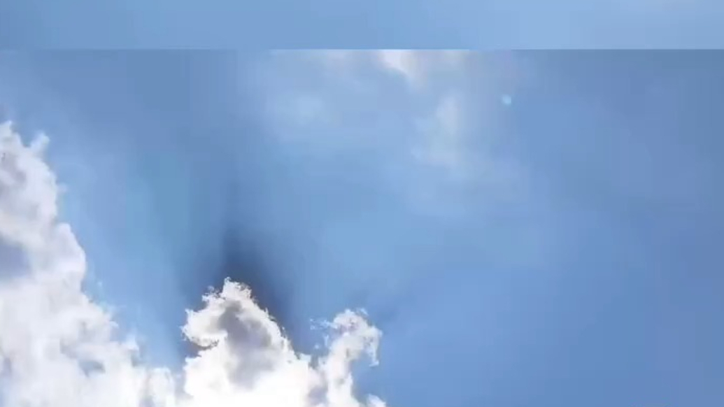 天气情报站|壮观！济南午间再现丁达尔效应，光影交错如梦如幻