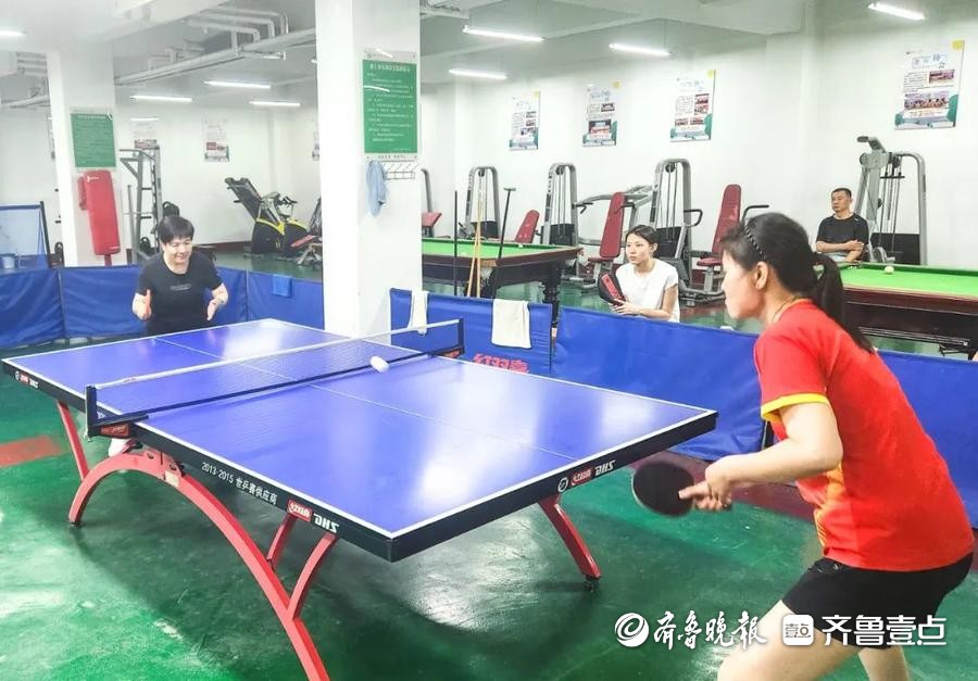 滕州市中心人民医院举办第二届职工乒乓球比赛