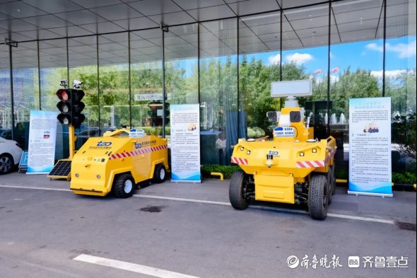 青岛机场“造车”成功！开辟无人驾驶新场景，首次填补民航业空白