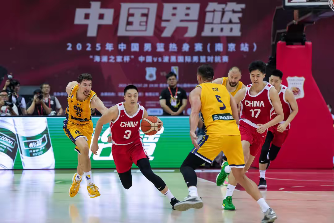 体坛午爆｜中国男篮今晚飞往沙特吉达，姆巴佩接过皇马10号球衣