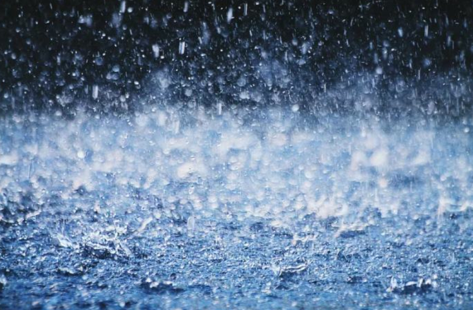 台风“竹节草”携强降雨来袭，预计明日山东半岛南部等地有大暴雨