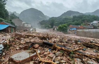 强降雨致河北兴隆县六道河镇部分村受灾，已造成8人遇难、18人失联