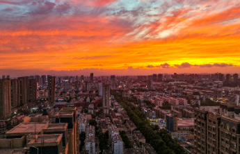 7月31日最佳情报|泰山日出云海缥缈如仙境，日照落日醉晚霞！