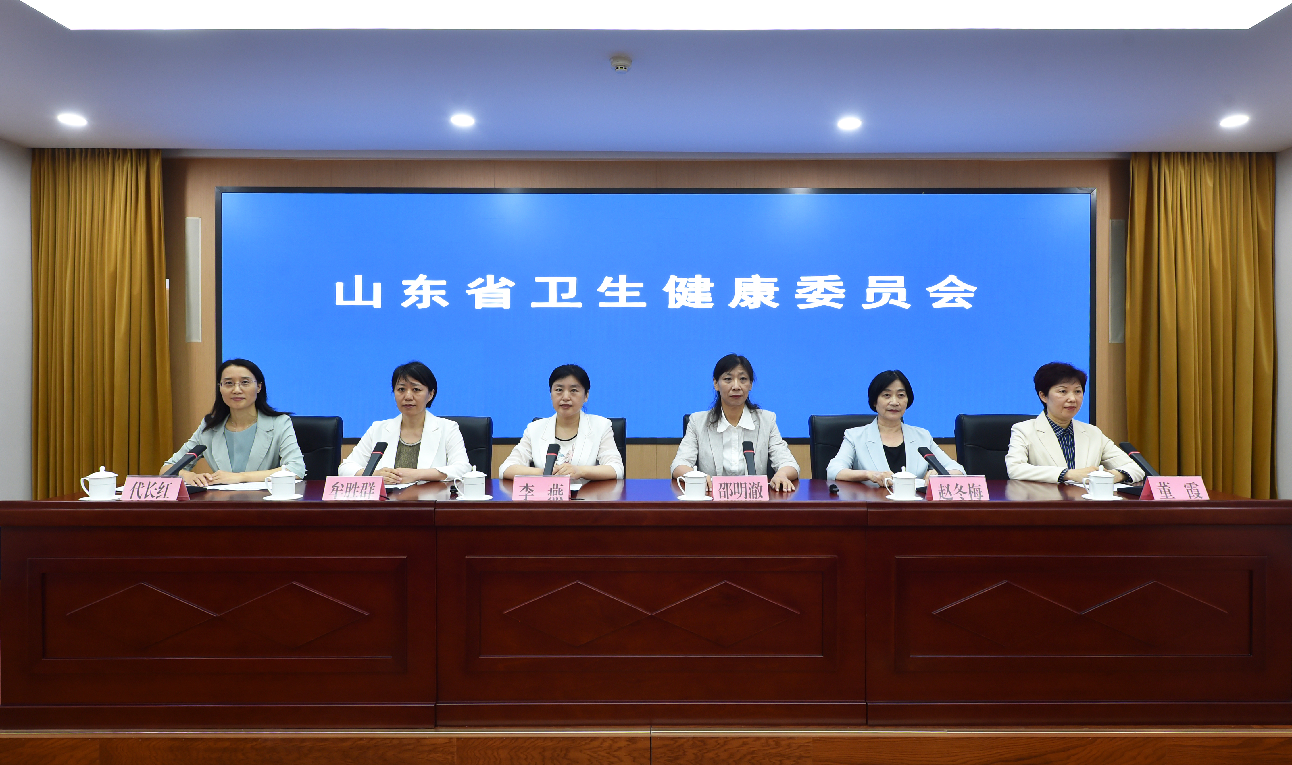 鲁医健康说｜小儿推拿助力母乳喂养！新生儿吸吮与拍嗝推拿法来啦