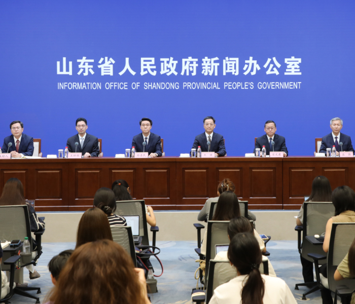 8月1日下午，山东省政府举行政策例行吹风会，邀请省政府负责同志、大数据局主要负责同志等解读《关于加快释放数据价值 加力推进数字经济高质量发展的实施意见》。