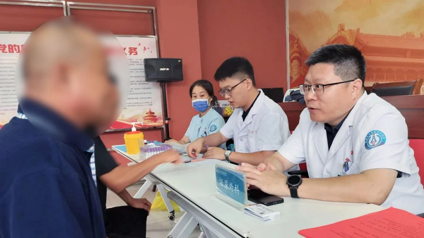 情系退役军人 守护老兵健康，淄博市优抚医院进社区开展义诊