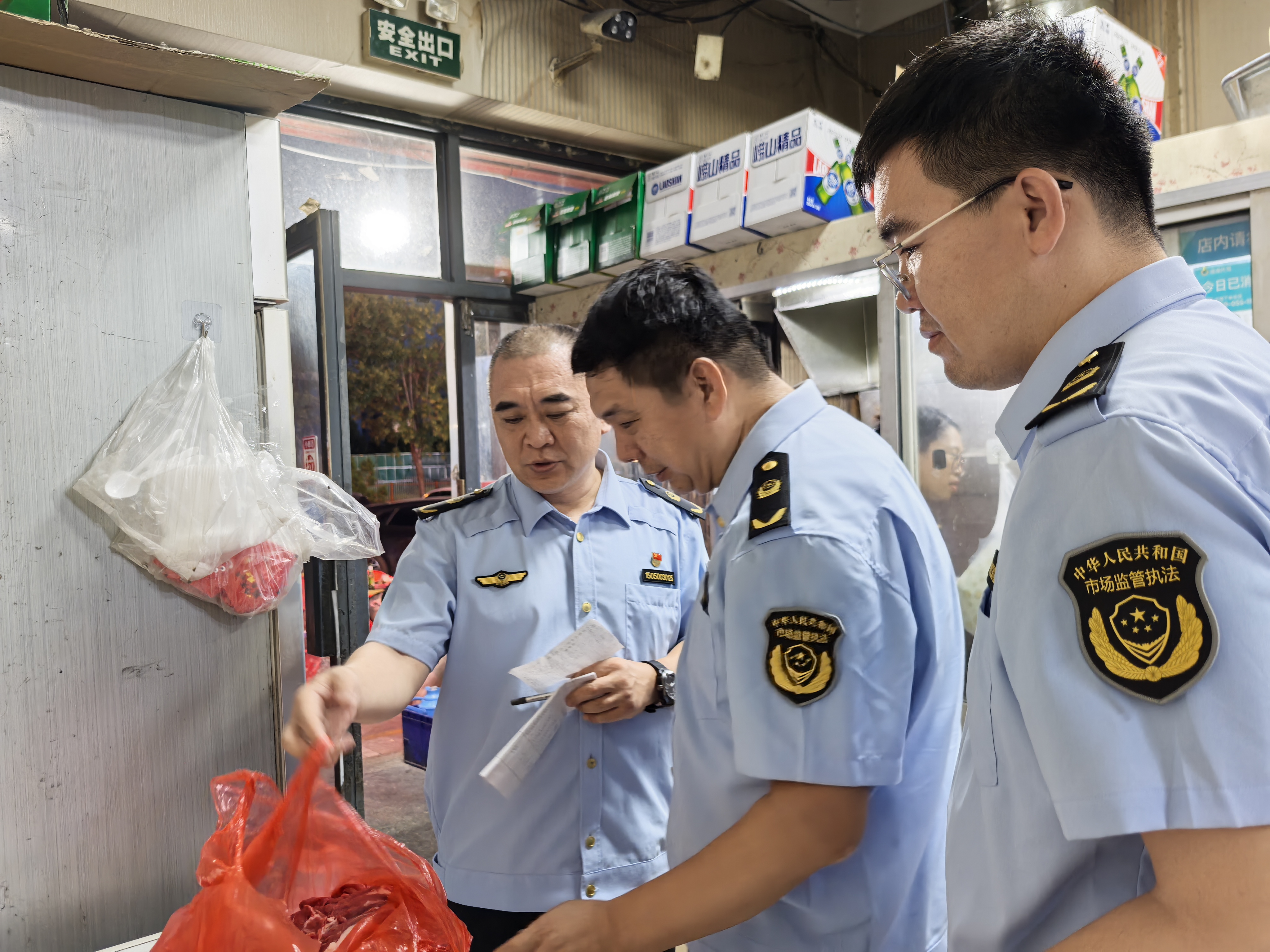 东营市开展“守护烧烤季”夜查行动，筑牢夜间食品安全防线