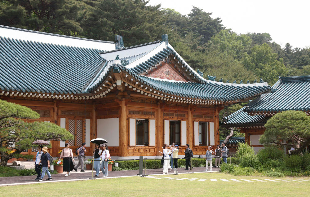 韩国青瓦台关闭，整修后将再次用作总统府