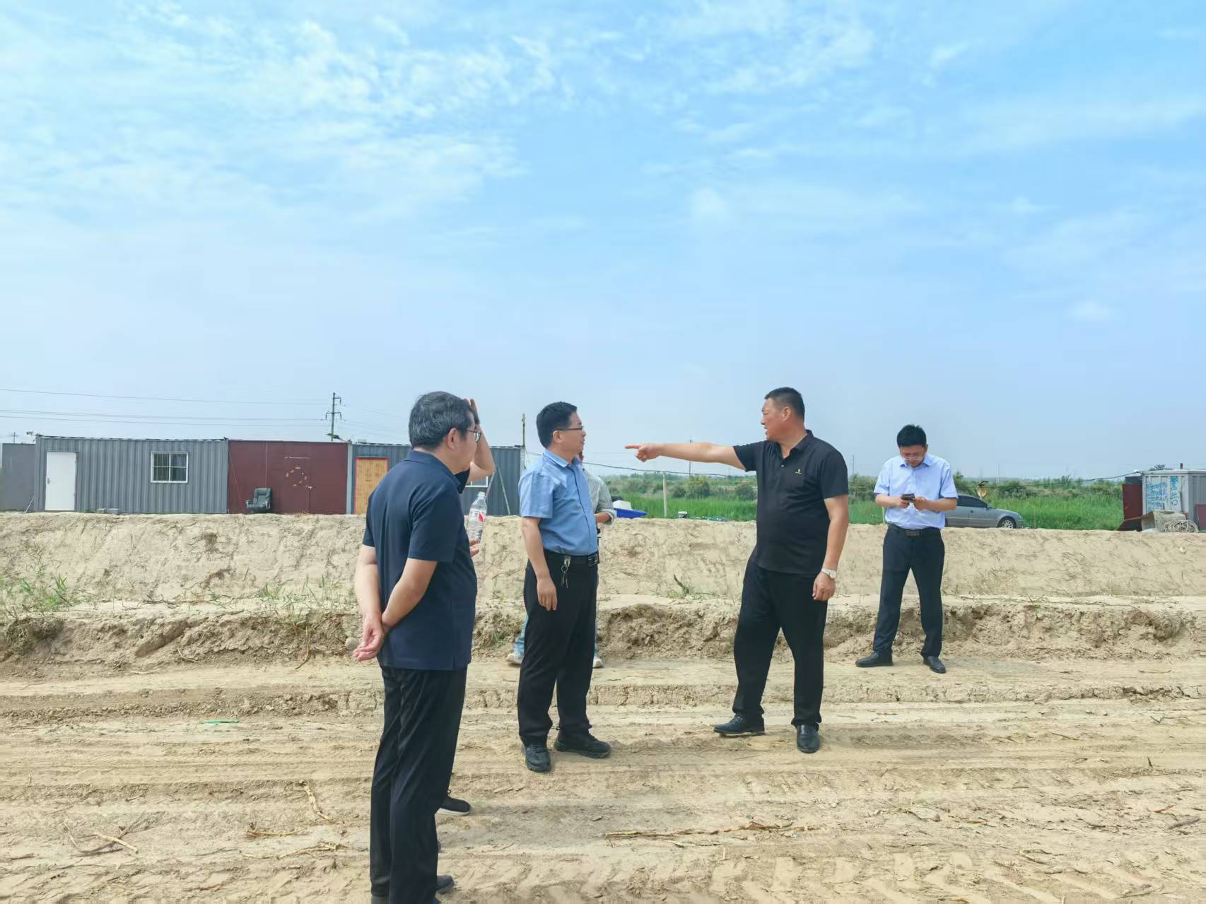 东职文旅康养与教育学院参加黄河口玫瑰小镇项目方案策划论证会