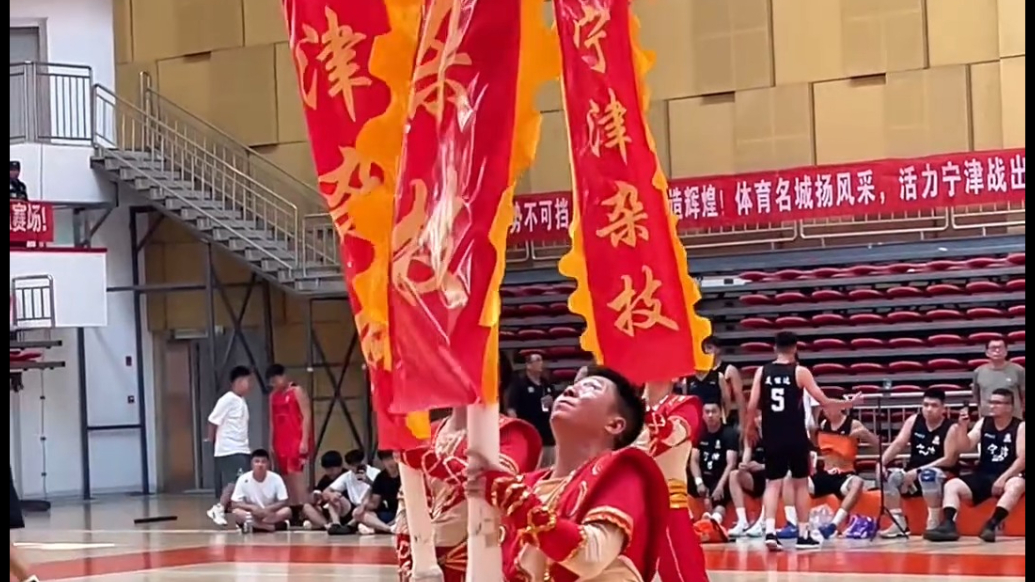 果然视频｜德BA中场燃情绽放！宁津杂技燃爆篮球场