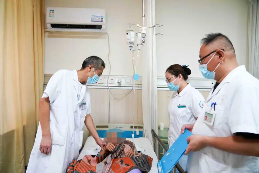 泰安市第一人民医院：结肠多处肿瘤，微创腔镜一次性解决