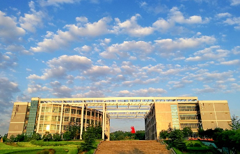 山东交通职业学院：将志愿服务送进新疆喀什