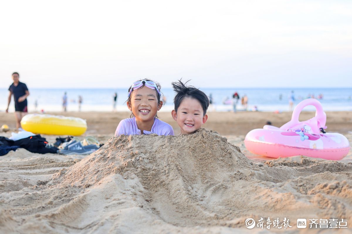 图集｜烟台夏日 海滩童趣