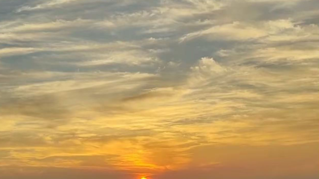天气情报站|超美！济南夜空梦幻晚霞登场，绚丽多彩浪漫至极