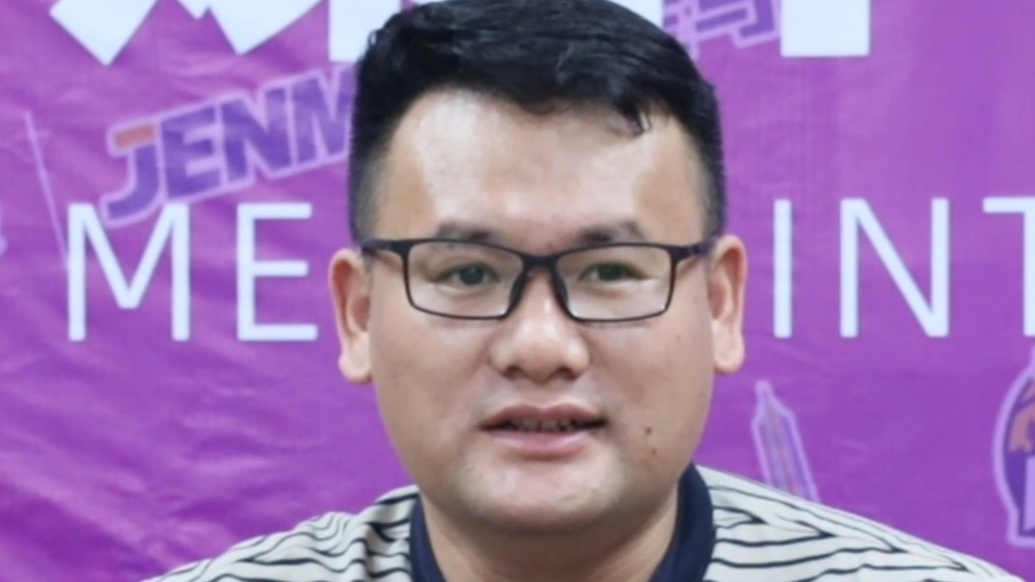果然视频丨东港教练蔡龙江：球迷热情似火，让队员有更好发挥