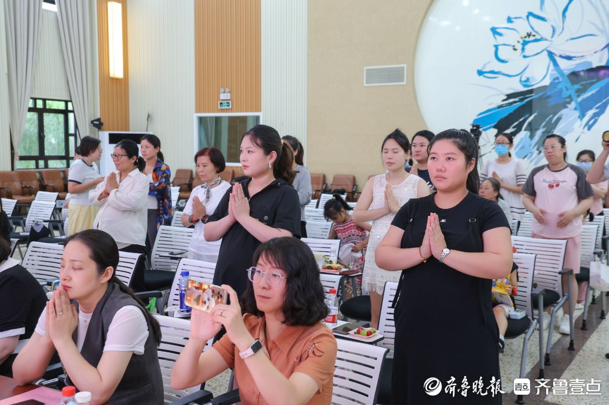 好孕俱乐部互动环节亮点多：孕妈积极参与，收获知识与惊喜礼物