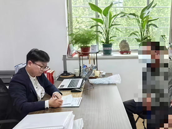 法援案例丨骑手送餐摔伤遇维权难题，法律援助助其确认劳动关系
