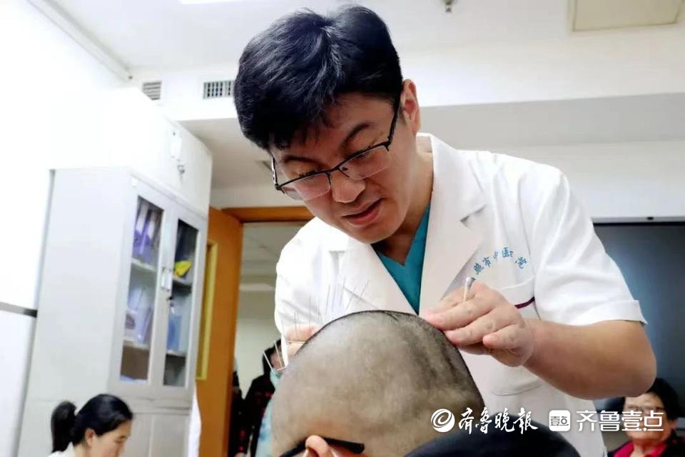 柏明晓：匠心铸就“髋膝”健康，中西合璧谱写骨病新篇