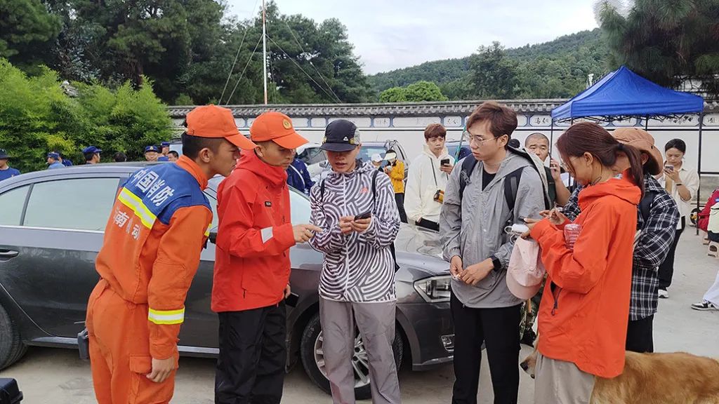 8岁自闭症男童走失超72小时，夏令营机构被调查