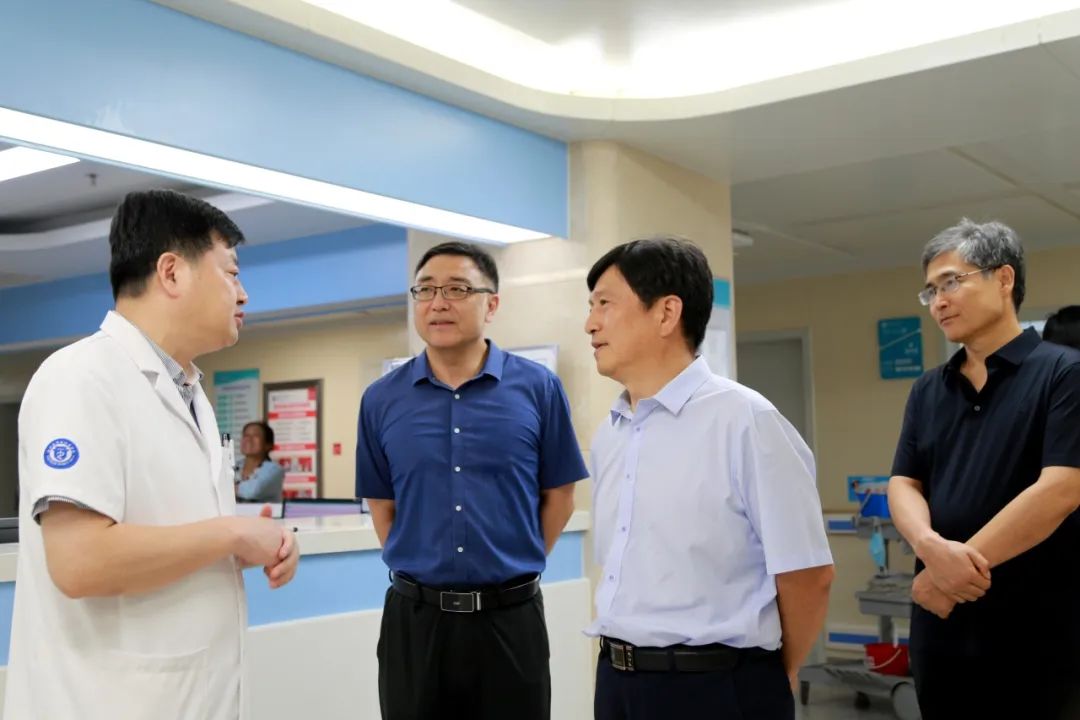 滨州市领导走访慰问滨医附院临床一线医务工作者