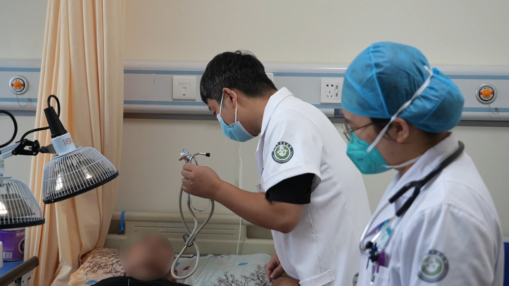 果然视频|临沂市康复医院周江宁为重症患者架起希望之桥