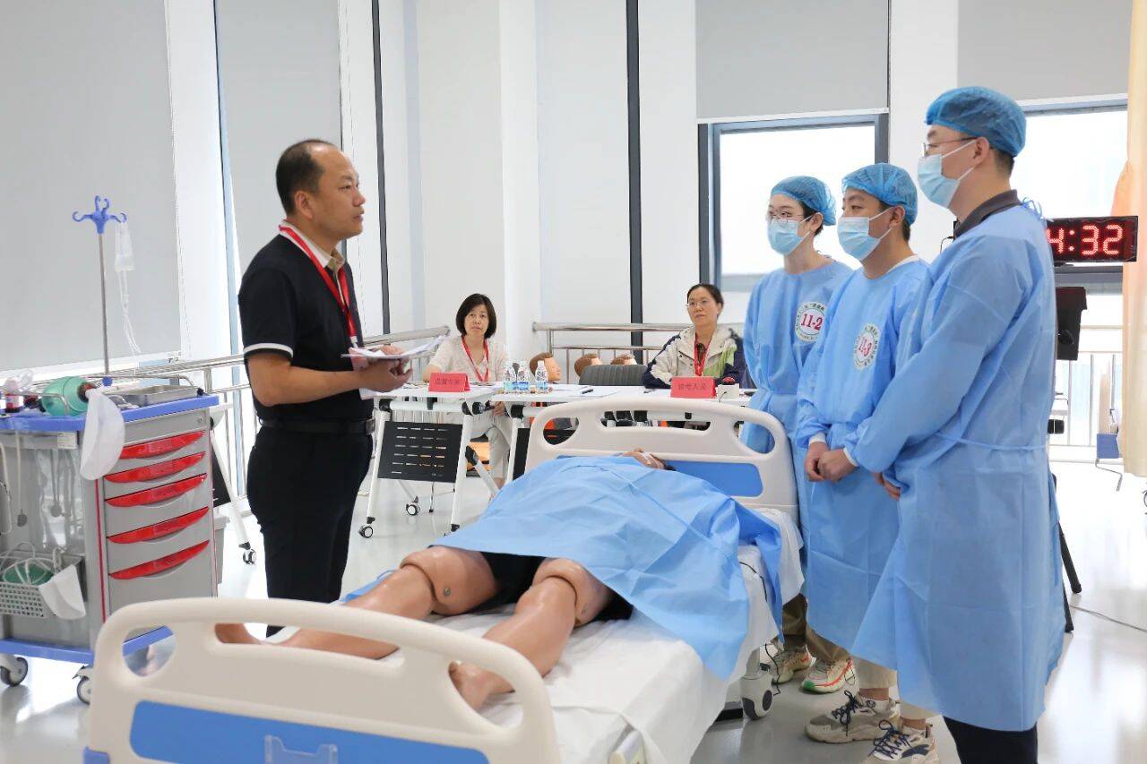 “健康杯”技能大赛，康复大学青岛中心医院三年三个“双冠王”