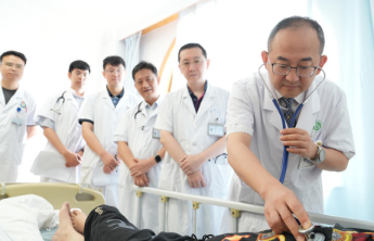 国内首例！毓璜顶医院用超声骨刀攻克心脏瓣环钙化手术难题