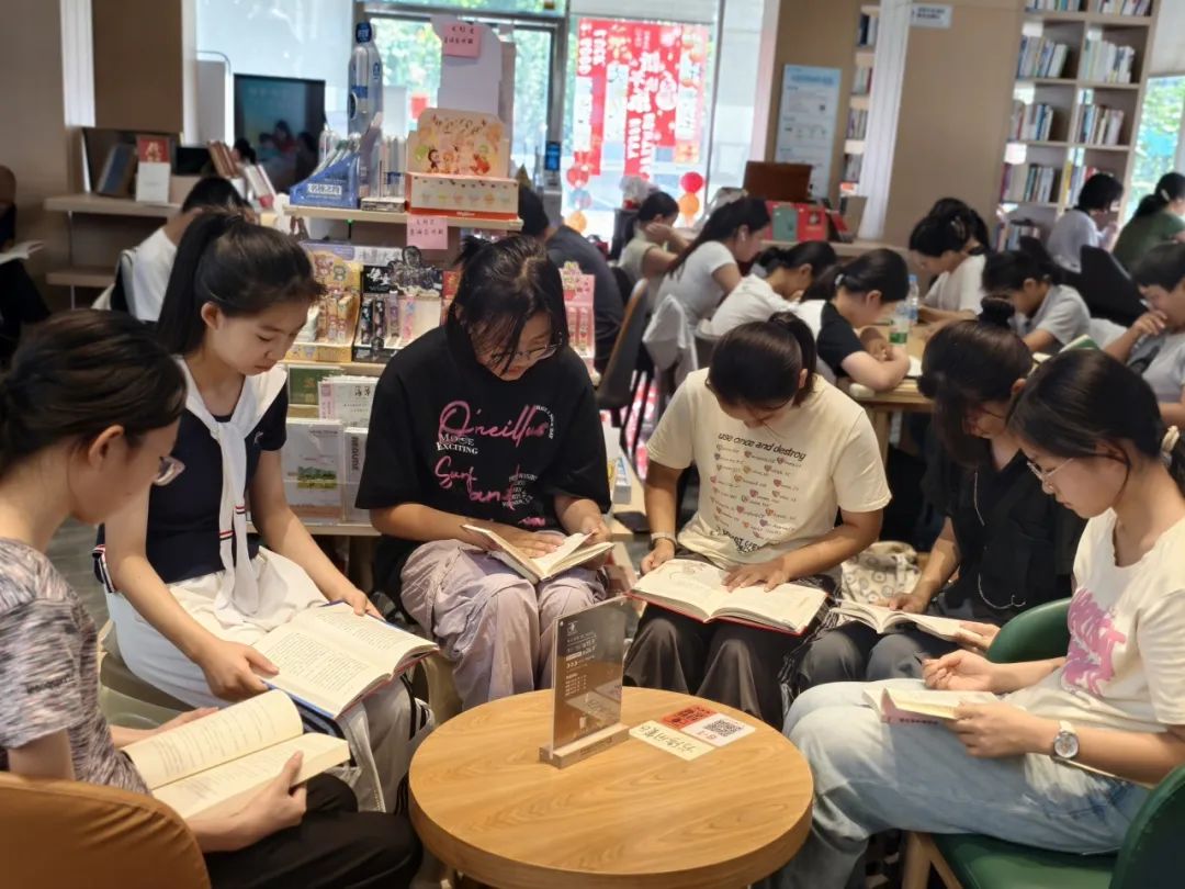 夏日阅动·青春共行 济南高新一实验学生共同体活动显活力
