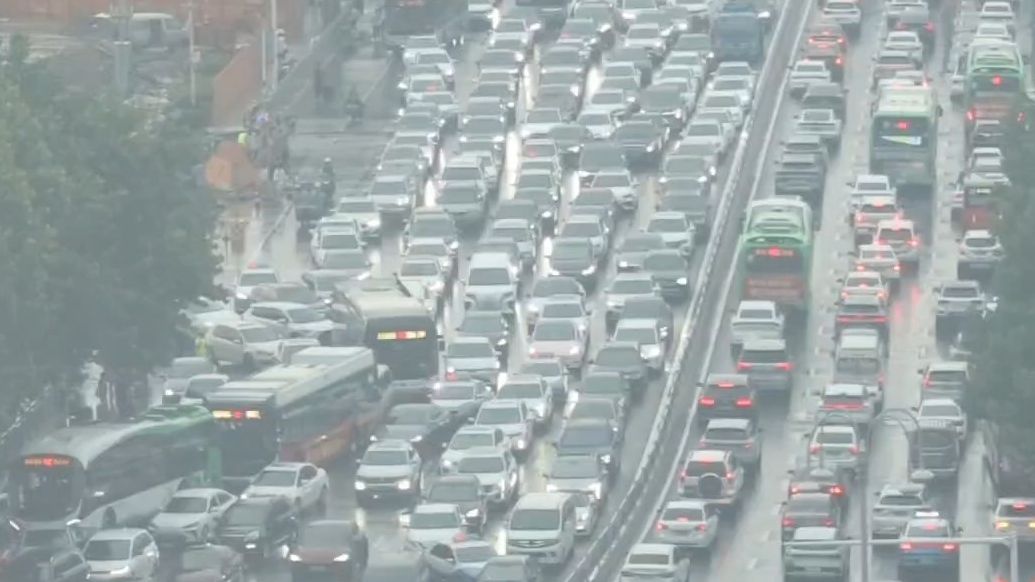 果然视频｜烟台市区这场雨下得有多猛？航拍视角来了