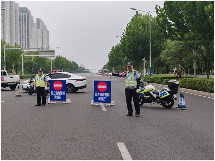 泰安交警城西大队：精准施策护航演唱会路畅人安