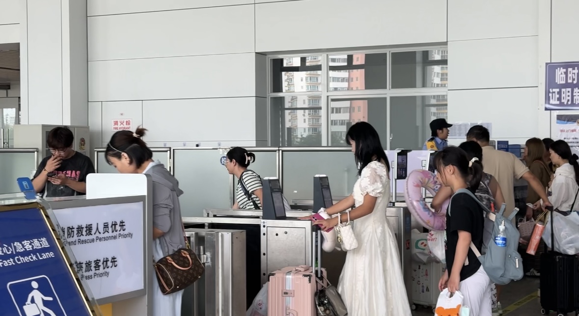 威海铁路暑运渐近尾声客流趋缓，威海站暑运客流再破纪录