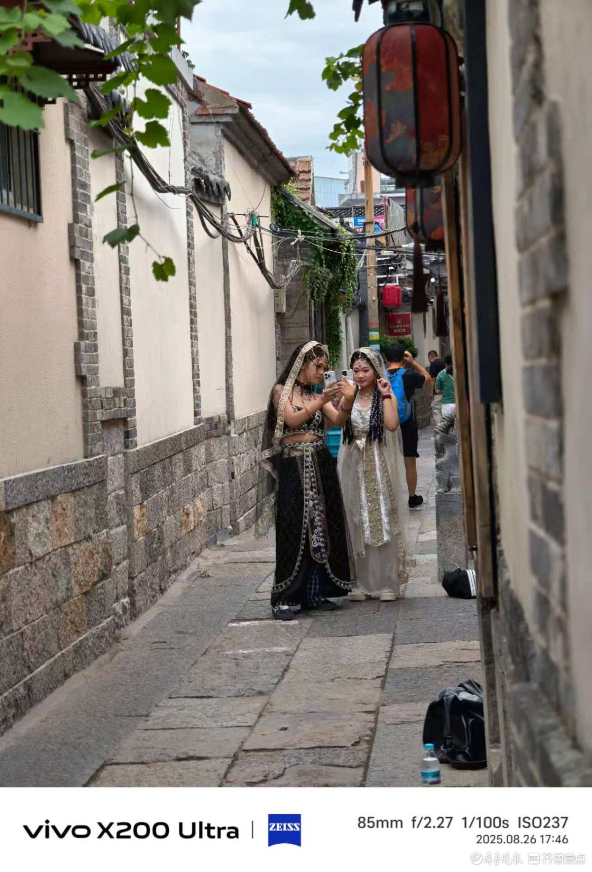 老街所见，我在记录