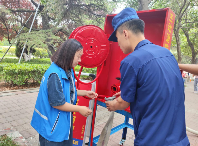仙营街道东红庙社区开展消防安全知识宣传活动