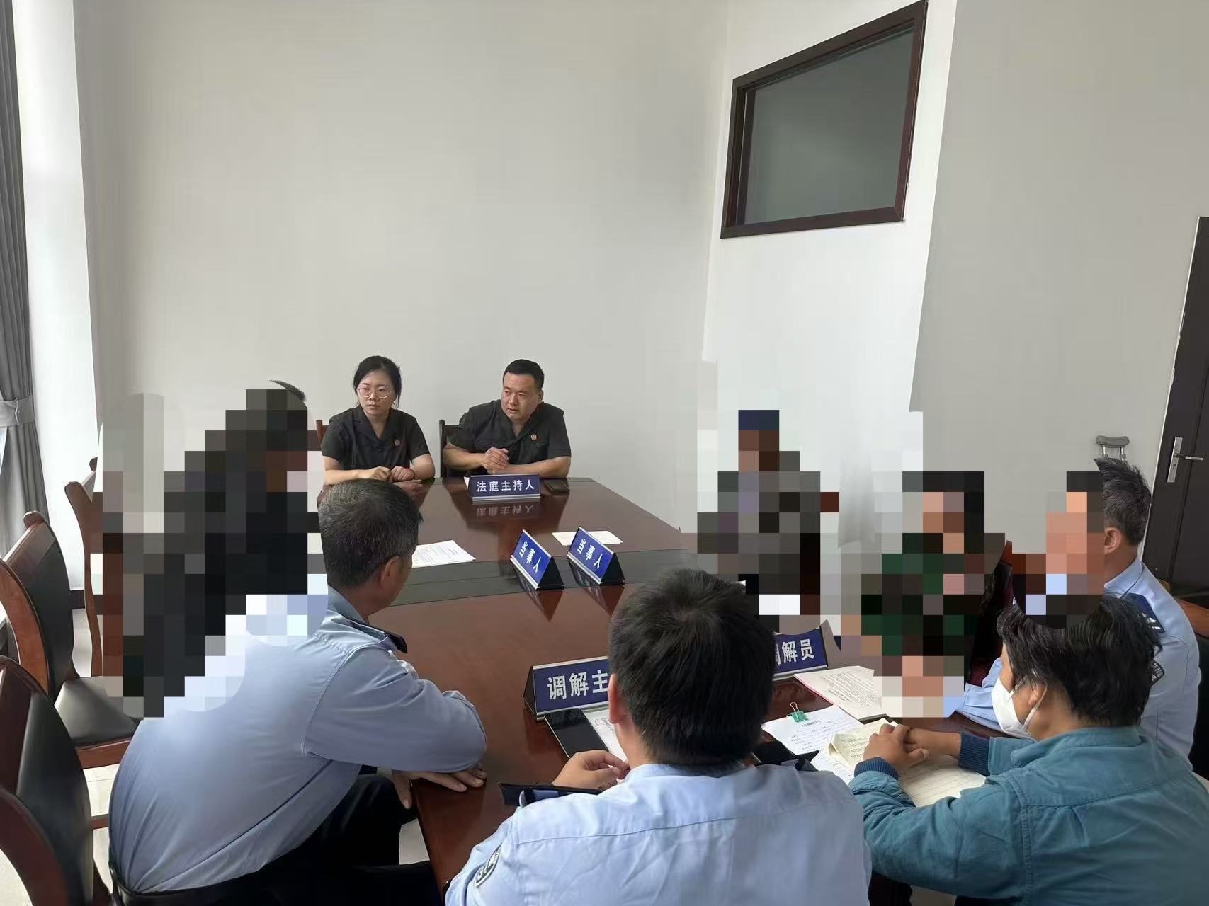 老伙计为钢筋价翻脸？西湖镇综治中心巧解心结，情谊“破镜重圆”