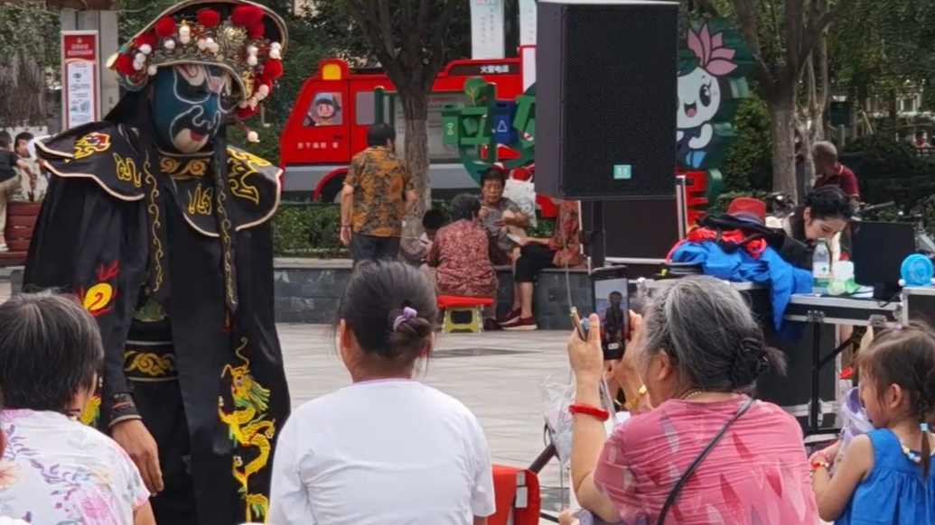 果然视频|共度欢乐时光，第十届社区文化节走进甸柳新村街道