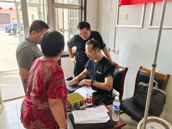 潍坊护理职业学院赴东营市上小街村开展慢病防控志愿服务活动